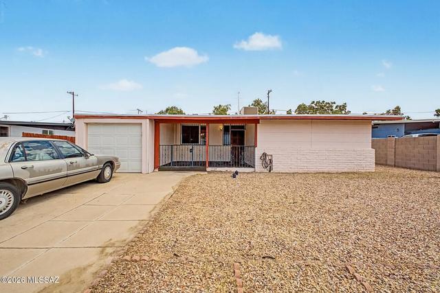 4225 E 31st St, Tucson, AZ 85711
