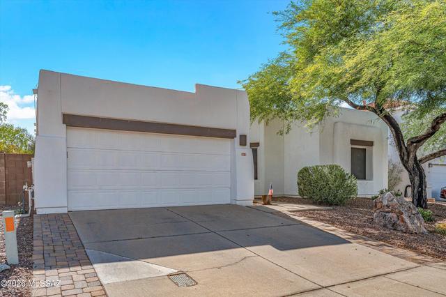 721 N Promontory Dr, Tucson, AZ 85748