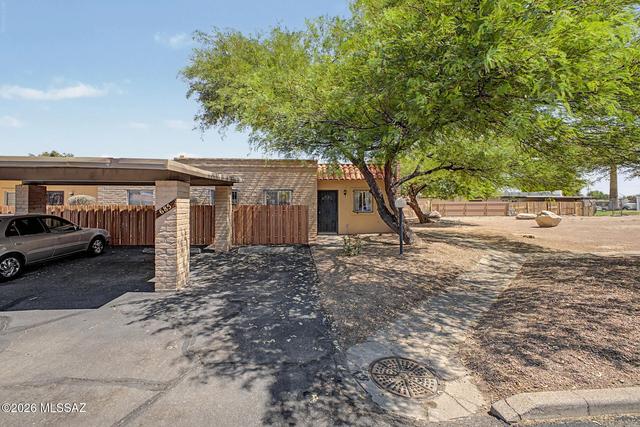 685 S Pantano Pkwy, Tucson, AZ 85710
