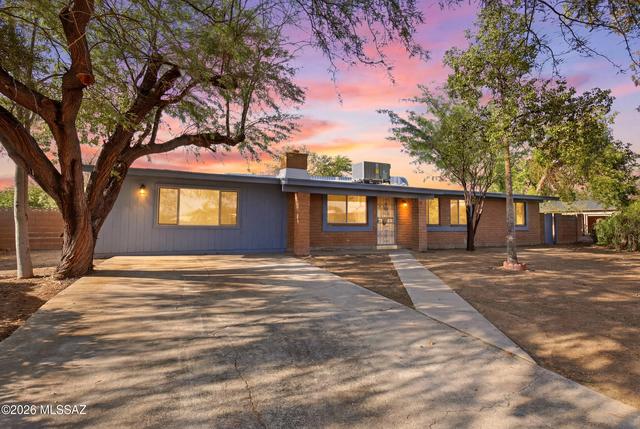 2340 W Placita De Ramo, Tucson, AZ 85741