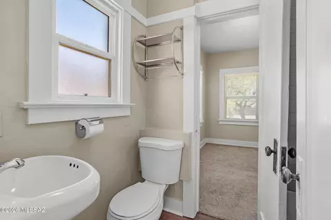 827 E 10th St, Tucson, AZ 85719 photo 18