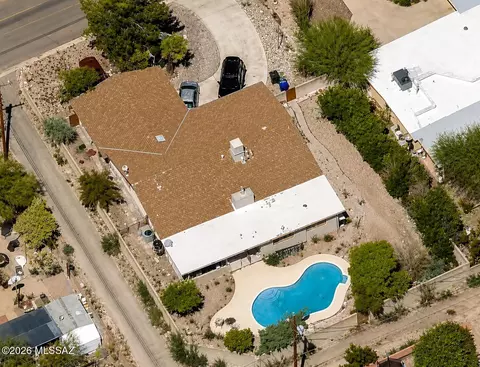 2229 W Window Rock Dr, Tucson, AZ 85745