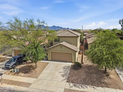749 W Emerald Key Dr, Green Valley, AZ 85614