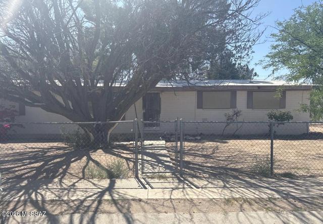 5600 S Oriole Ave, Tucson, AZ 85746