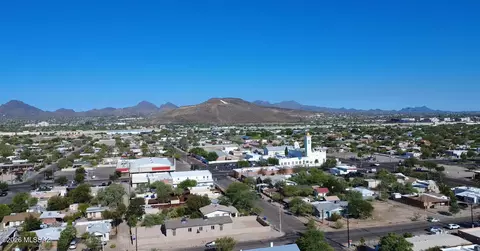 View/Area - 236 E 23rd St, Tucson, AZ 85713 photo 2 of 3
