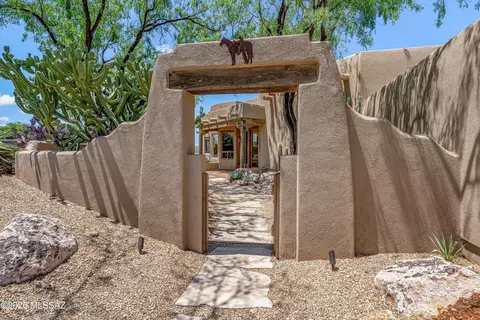 10785 N Rocky Slope Pl N, Tucson, AZ 85737