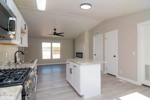 6120 E Thunder River Dr, Tucson, AZ 85756 photo 9