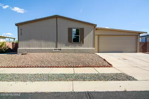 6120 E Thunder River Dr, Tucson, AZ 85756 photo 2