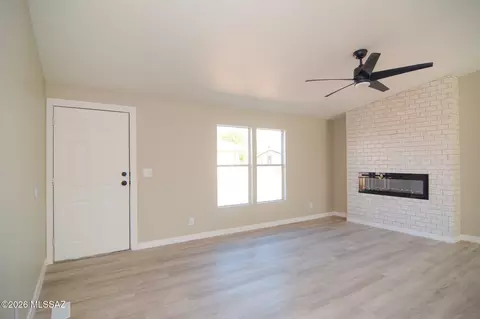 6120 E Thunder River Dr, Tucson, AZ 85756 photo 5