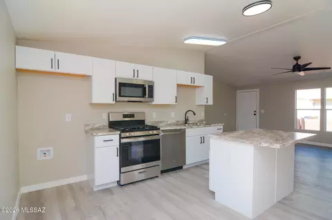 6120 E Thunder River Dr, Tucson, AZ 85756 photo 8
