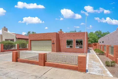 1208 S Brown Ave, Tucson, AZ 85710