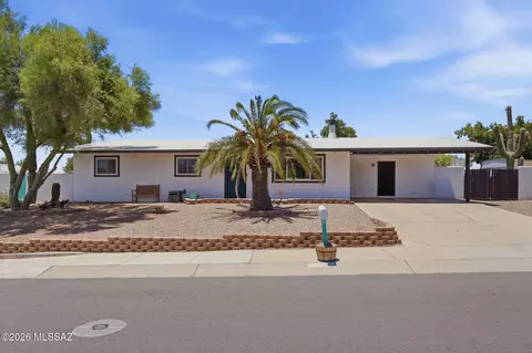 7425 N North Aire Ave, Tucson, AZ 85741