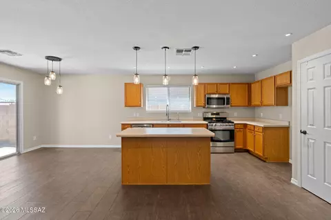 Kitchen - 13368 E Almond Crest Dr, Vail, AZ 85641 photo 3 of 3