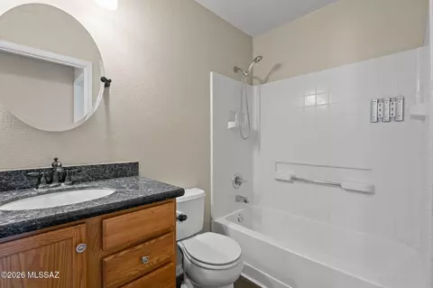Bath - 13368 E Almond Crest Dr, Vail, AZ 85641 photo 3 of 3
