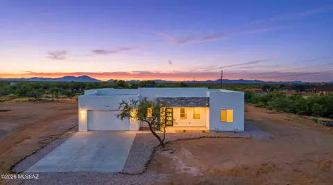 7310 S Victor Dr, Tucson, AZ 85757