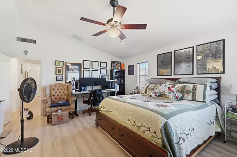 Bedroom - 10650 E Bridgeport St, Tucson, AZ 85747 photo 1 of 13