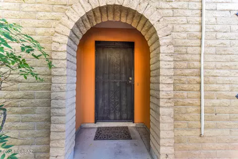 2825 W Jennie Ln, Tucson, AZ 85713