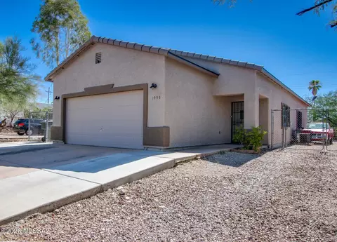 1998 S Sylvester Dr, Tucson, AZ 85713