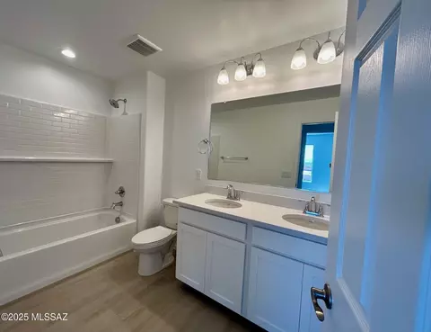 7842 S Star Wash Loop, Tucson, AZ 85757 photo 9