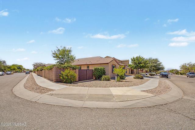 726 S Desert Haven Rd, Vail, AZ 85641