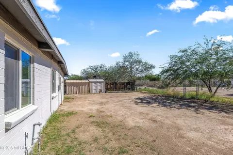 Exterior - 8448 E Ruby Dr, Tucson, AZ 85730 photo 5 of 5