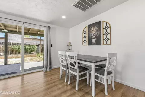 Dining - 8448 E Ruby Dr, Tucson, AZ 85730 photo 1 of 3