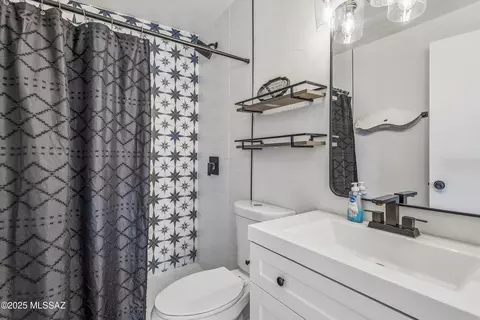 Bath - 8448 E Ruby Dr, Tucson, AZ 85730 photo 1 of 2