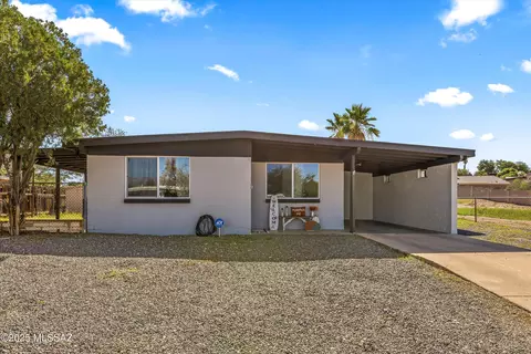 Exterior - 8448 E Ruby Dr, Tucson, AZ 85730 photo 1 of 5