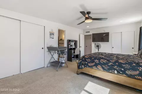 Bedroom - 8448 E Ruby Dr, Tucson, AZ 85730 photo 3 of 7