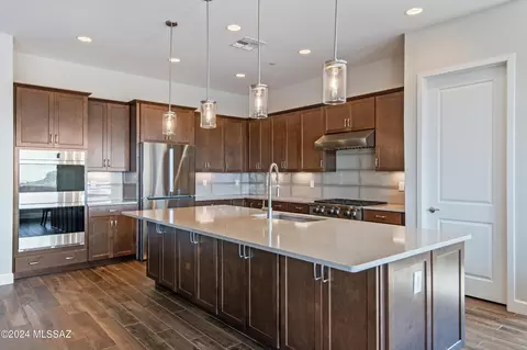 Kitchen - 10556 E Ocotillo Rim Trl, Vail, AZ 85641 photo 2 of 4