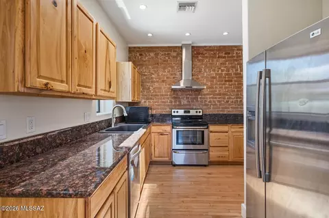 Kitchen - 611 E 4th St, Tucson, AZ 85705 photo 1 of 2