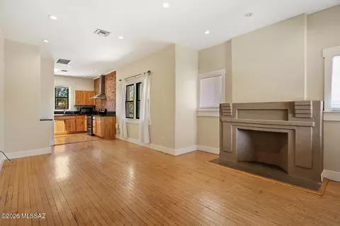 Living - 611 E 4th St, Tucson, AZ 85705 photo 4 of 4