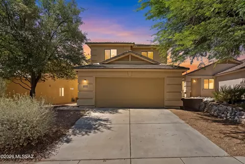 675 W Ash Ridge Dr, Green Valley, AZ 85614