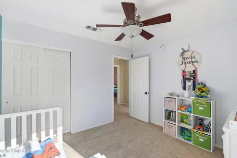 Bedroom - 13726 E Shadow Pines Ln, Vail, AZ 85641 photo 6 of 7