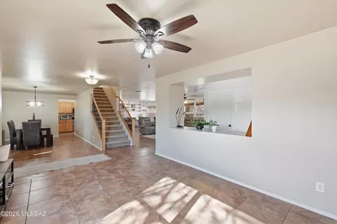 Entry Way - 13726 E Shadow Pines Ln, Vail, AZ 85641 photo 2 of 2