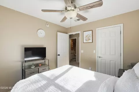 Bedroom - 13726 E Shadow Pines Ln, Vail, AZ 85641 photo 7 of 7