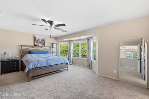 Bedroom - 13726 E Shadow Pines Ln, Vail, AZ 85641 photo 1 of 7