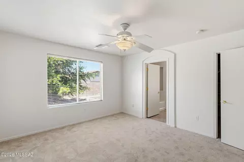 Bedroom - 12757 E Hartshorn Pass, Vail, AZ 85641 photo 4 of 9