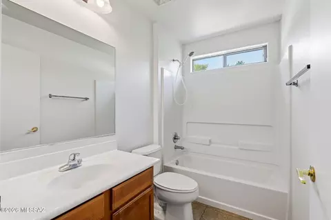 Bath - 12757 E Hartshorn Pass, Vail, AZ 85641 photo 4 of 4