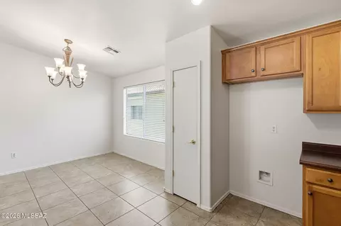 Dining - 12757 E Hartshorn Pass, Vail, AZ 85641 photo 4 of 4