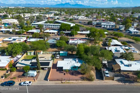 325 W Santa Paula St, Tucson, AZ 85706 photo 13