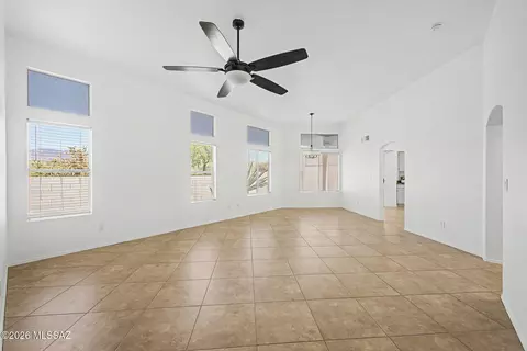 10430 E Wishbone Dr, Tucson, AZ 85748 photo 5