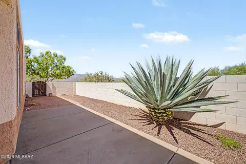 10430 E Wishbone Dr, Tucson, AZ 85748 photo 32
