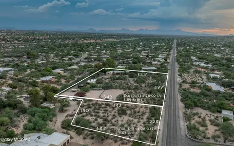 View/Area - 7944 E Cloud Rd, Tucson, AZ 85750 photo 1 of 1