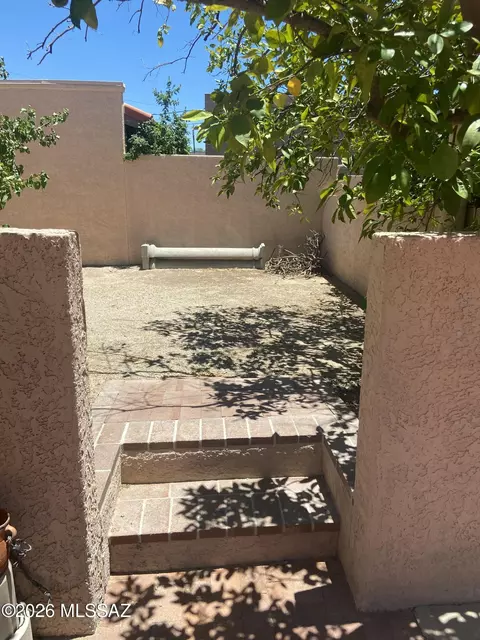 Exterior - 310 W Canada St, Tucson, AZ 85706 photo 14 of 18