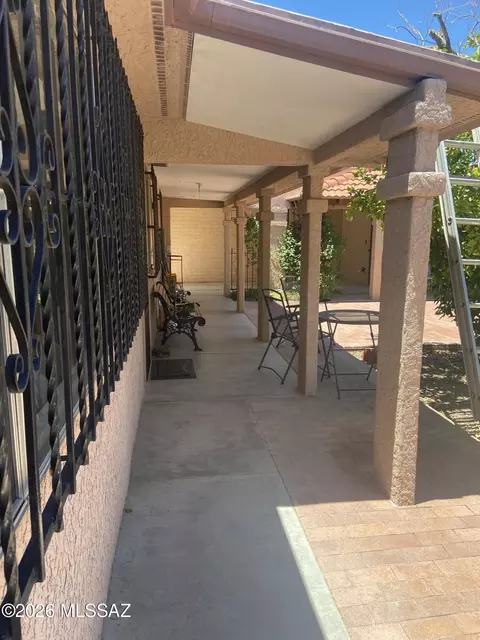 Exterior - 310 W Canada St, Tucson, AZ 85706 photo 10 of 18
