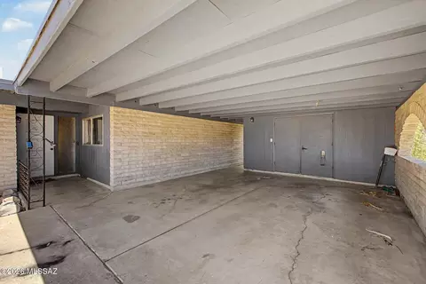 Other - 8965 E 35th Cir, Tucson, AZ 85710 photo 2 of 8
