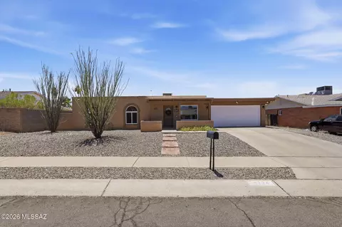 9224 E Baker St, Tucson, AZ 85710