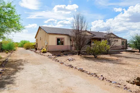 4855 N Buckmeister Way, Marana, AZ 85653