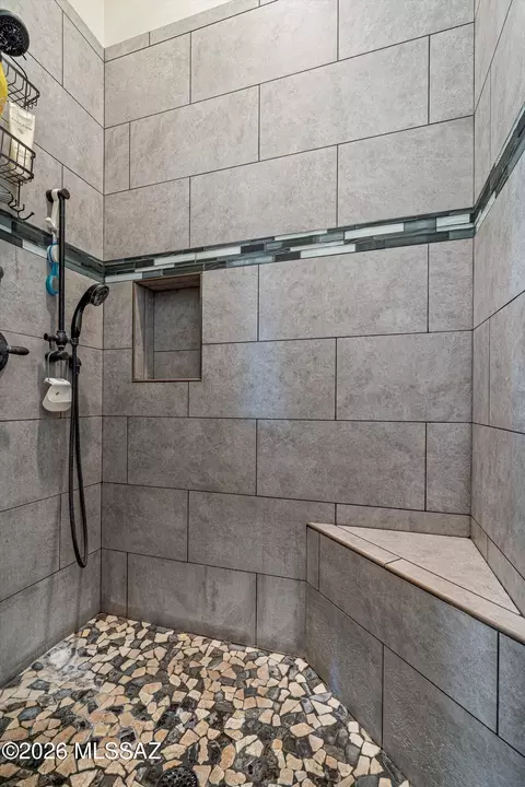 Bath - 14589 E Circle Q Rnch, Vail, AZ 85641 photo 4 of 4